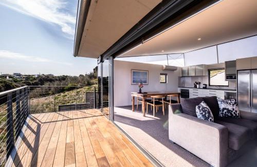 Coles Bay House | Experience Footprints 2: Oceanfront Retreat with Top Ratings