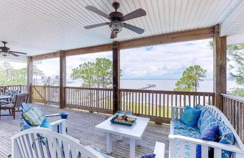 East End House | Experience Footprints In The Sand: Family-Friendly Retreat