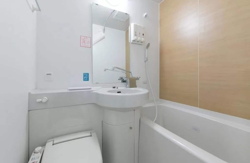 Nagoya City Centre Hotel | Cozy Non-Smoking Room for 2 in Nagoya with Breakfast