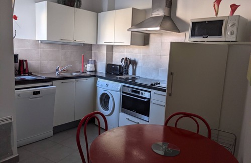 Les Sables d'Olonne Apartment | Family-Friendly Beach Retreat with Oceanfront Amenities