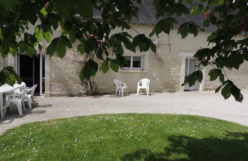 Grandcamp-Maisy Apartment | Charming Getaway with Pool, Kitchen & Pet-Friendly Comfort