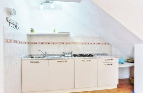 Madonna delle Grazie Apartment | Relaxing Coastal Retreat at Villa Artistica - Apartment 4