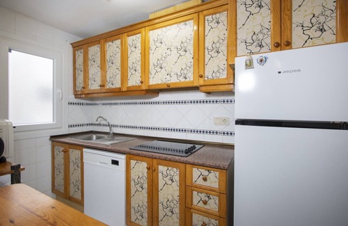 Torrevieja Apartment | Stunning 2-Bedroom Apartment with Pool Near the Beach