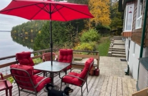 Greater Madawaska House | Waterfront Retreat in Nettleton Bay with Spa & Lake Views