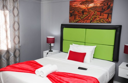 Port Elizabeth Central Hotel | Secure and Budget-Friendly Stay at Kingsworth Inn, Port Elizabeth