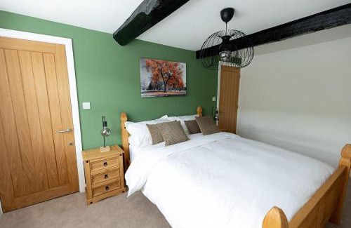 Holmbridge House | Stylish Ford Gate Cottage in Holmfirth - Pet & Child Friendly
