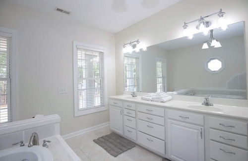 Southern Pines House | Fore Seasons – Premier Golf Retreat with Incredible Amenities
