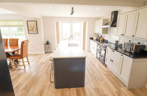 Winestead Cottage | Pet-Friendly Foreman's Cottage with Beautiful Garden Retreat