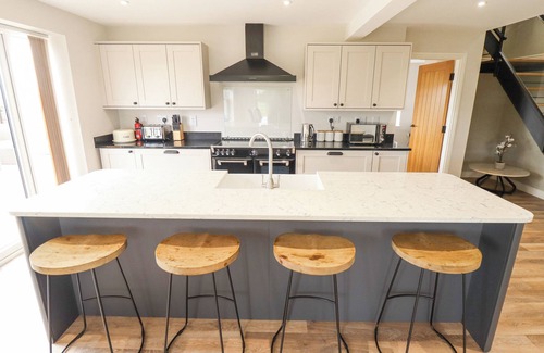 Winestead Cottage | Pet-Friendly Foreman's Cottage with Beautiful Garden Retreat