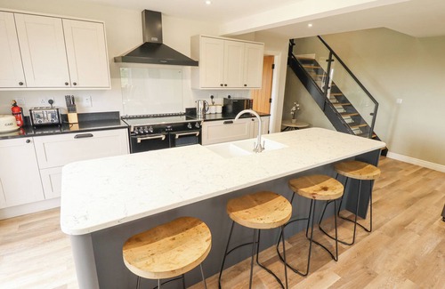 Winestead Cottage | Pet-Friendly Foreman's Cottage with Beautiful Garden Retreat