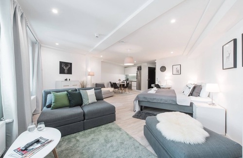 Etelainen District Apartment | Cozy Forenom Apartments in Helsinki Lauttasaari