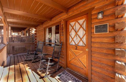 Christopher Creek House | Forest Cabin 2 Birds Nest - Guest Rated 9.6/10, Family-Friendly