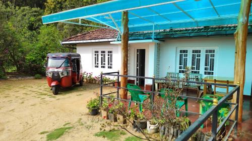 Ohiya House | Forest Cyniciam Homestay: Family-Friendly Retreat Rated 9.6