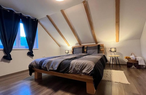 Varazdinske Toplice Ski Chalet | Enchanting Forest Fairytale: Guest Rated 10/10 & Family-Friendly