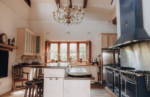Die Barakke Villa | Discover Forest Hall Manor: Private Nature Reserve Escape