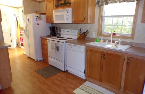 Chetek House | Forest Haven on Prairie Lake: Pet-Friendly Retreat with Spa