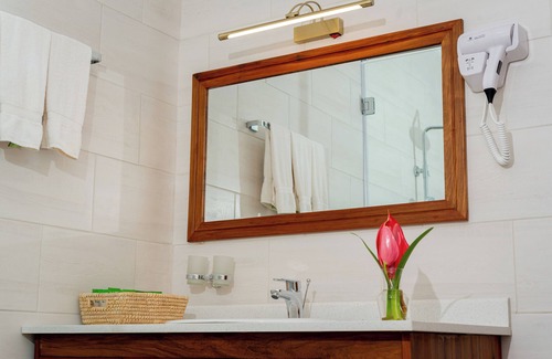 Arusha Hotel | Forest Hill Hotel: Rated 10/10 with Spa and Pool Access