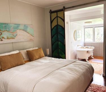 Cudgen House | Family-Friendly Beach Retreat with Pet Amenities & Hot Tub