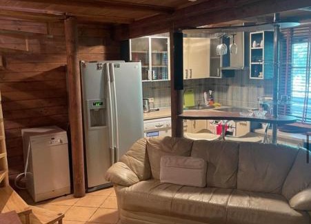 Kurtuvenai House | Discover the Cozy Forest House: Pet-Friendly Retreat