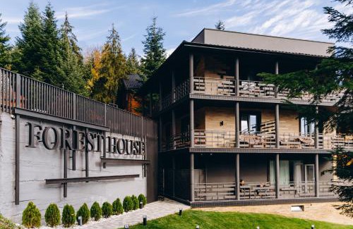 Myhove House | Forest House: Highly Rated Stay with Family-Friendly Amenities
