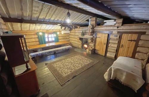 Klavdiyevo-Tarasove House | Cozy Forest Hut Stariy Prud: Perfect for Family Getaways