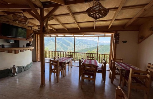 Kaputan House | Forest INN: Guest Rated 10/10 with Breakfast & Child Care