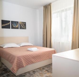 Constanta County House | Explore Family-Friendly Forest M in Beautiful Constanta