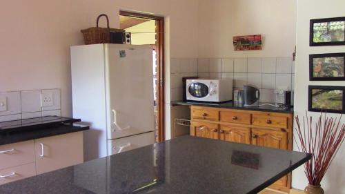 Storms River Apartment | Pet-Friendly Forest Nest Cottage with Ocean Views in Tsitsikamma