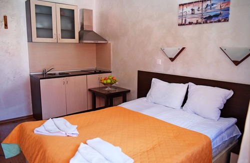 Pamporovo Hotel | Relax at Forest Nook: Family-Friendly Amenities Await