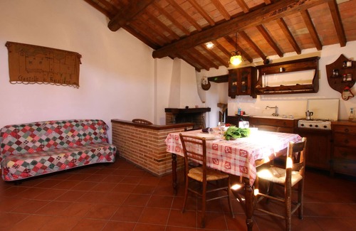 Barattano Apartment | Cozy Getaway at Belvilla by OYO Torre Belvedere