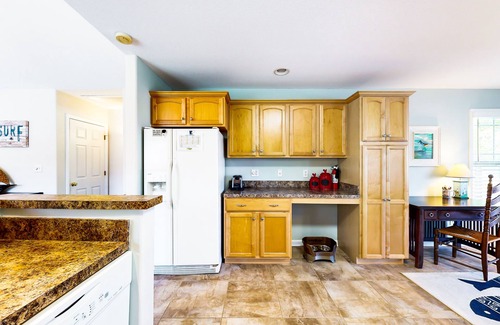 Frankford House | Discover Forest Reach: Beach Access, Pool & Pet-Friendly!