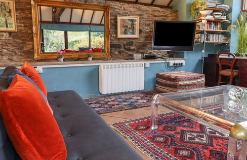 Newcastle-on-Clun Cottage | Forest View Barn: Pet-Friendly Holiday Cottage in Beguildy