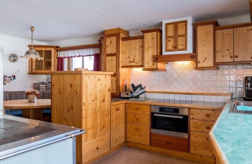 Gossenberg Apartment | Relaxing Forest View Double Room at Klausnerhof