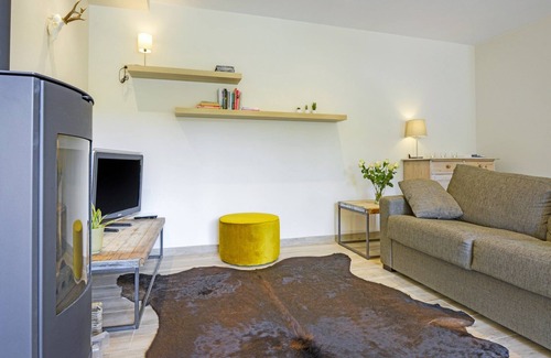 Gros-Fays House | Charming Holiday Home in Gros-Fays with Garden & Kitchen