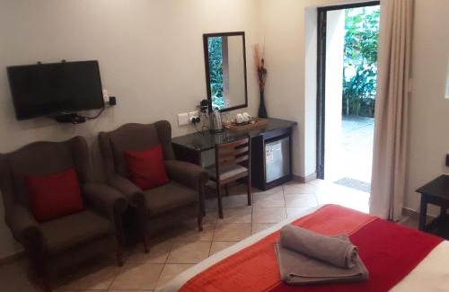 St. Lucia Cabin | Cozy Forest Villa's with Ocean Views and Family Amenities