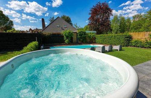 Zeewolde Villa | Eco-Friendly Forest Villa with Pool & Wellness Retreat