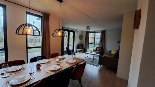 Ewijk House | Forest VIP-bungalow at Groene Heuvels
