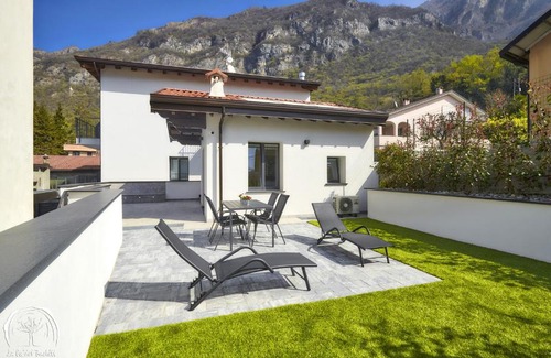Lierna House | Explore Foresteria Guesthouse Ca' dei Bachitt: 4-Star Retreat