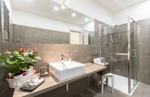 Rho House | Family-Friendly Foresteria Rhodense with Kitchen Access