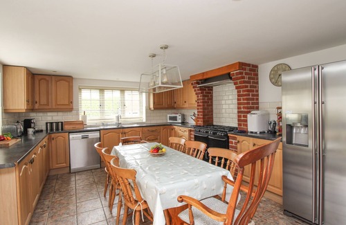 West Lulworth Cottage | Pet-Friendly Forge Cottage with Garden in West Lulworth