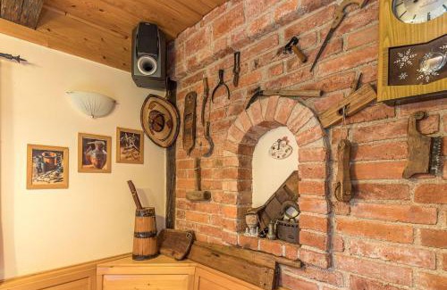 Crnomelj House | Delightful Forge Of Happiness with Pool - 4-Star Getaway