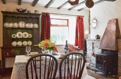 New Radnor House | Pet-Friendly Retreat at Forget Me Not Cottage - 4 Stars