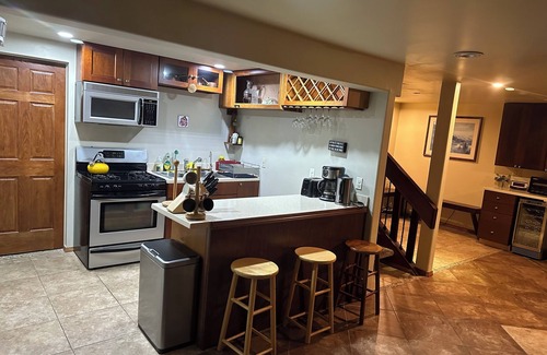 Old Seward - Oceanview Apartment | Discover Forget Me Not Home in South Anchorage