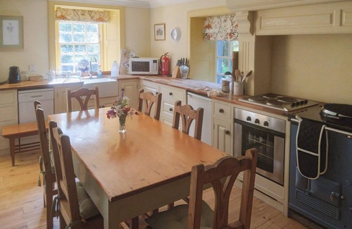 Kirkmichael Cottage | Pet-Friendly 2-Bedroom Retreat in Dalmellington, Ayr