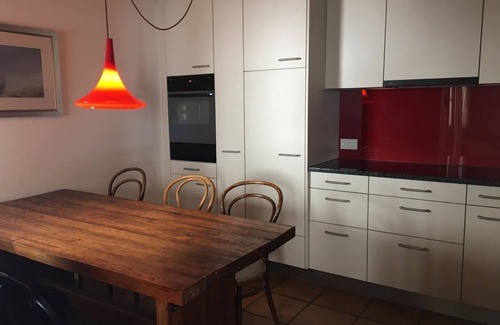 Valbella Apartment | Inviting Forigel Gartenwohnung with Spa and Kitchen Access