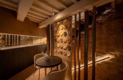 Corciano House | Explore Forma Your Boutique Suite: 4-Star Retreat Awaits