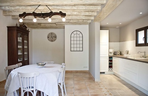 Vitrac House | Explore a Former 5-Star Farmhouse with Heated Pool