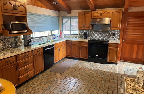 Spring Hill House | Enchanting Lodge on 24 Acres with Pool & Lake Views