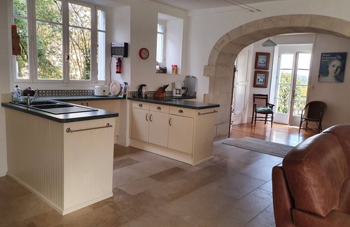 Lantilly House | Idyllic Former Wine Merchant's House with Pool & Scenic Views
