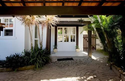 Portal da Ferradura House | Charming Casa with Pool and Ocean View in Prime Location